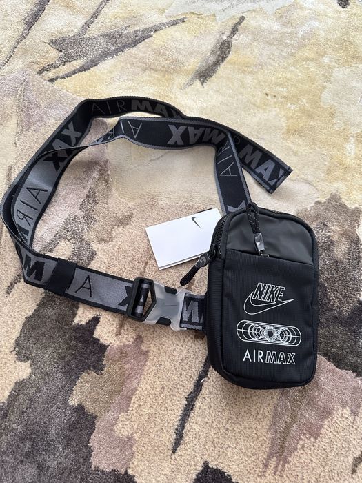 Nerka saszetka Nike