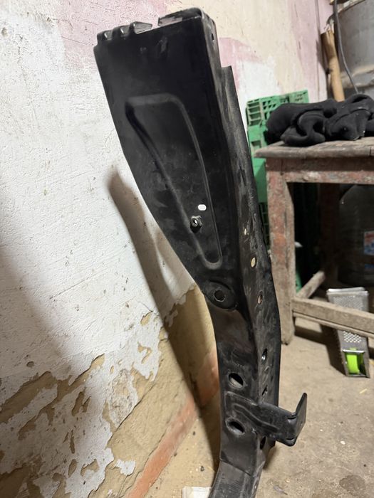 Установочна панель телевізор jeep grand cherokee