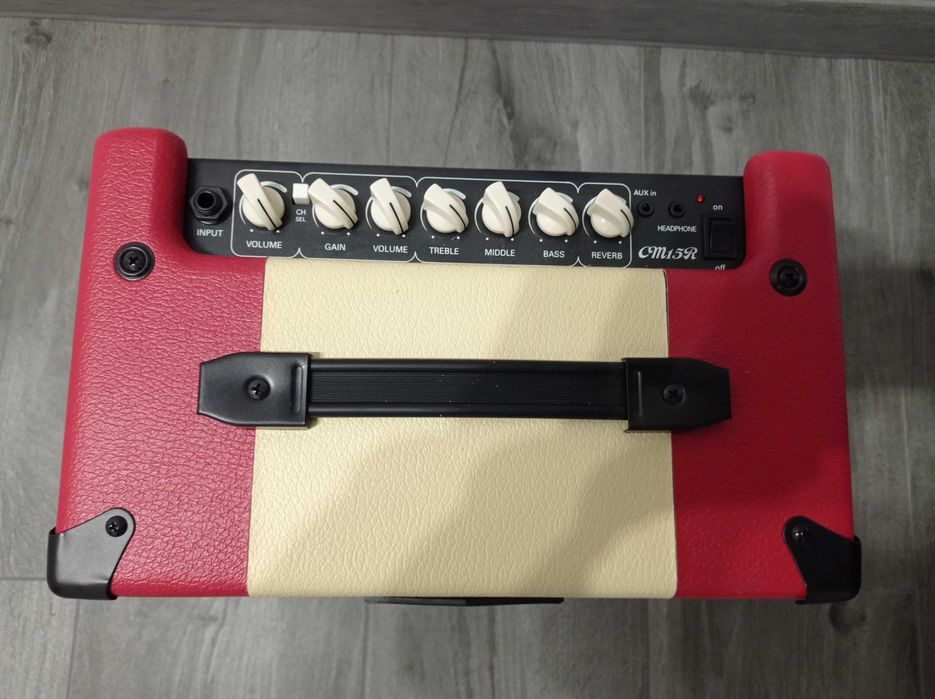 Підсилювач з проводом