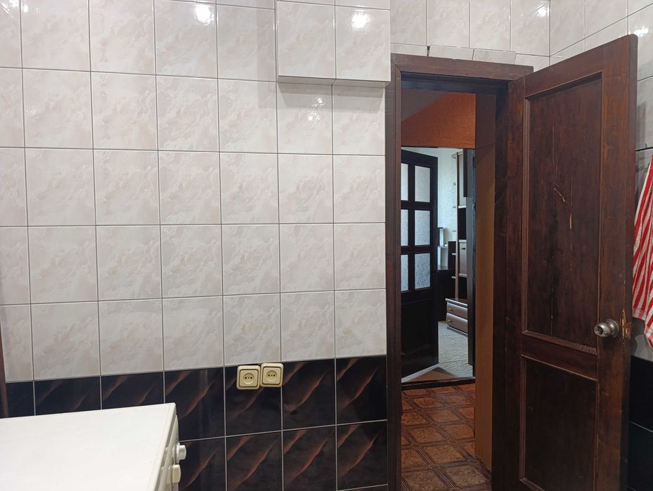 Продам 4-кімнатну квартиру 77кв.м в районі пр.І.Мазепи (новий варіант, можна серттфікат, ваучер і т.д.)