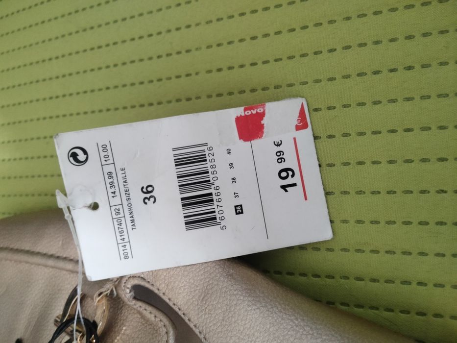 Mocassim dourados Novos da Code N 36