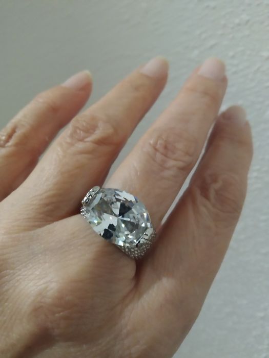 Бижутерия, сережки, гвоздики, клипсы