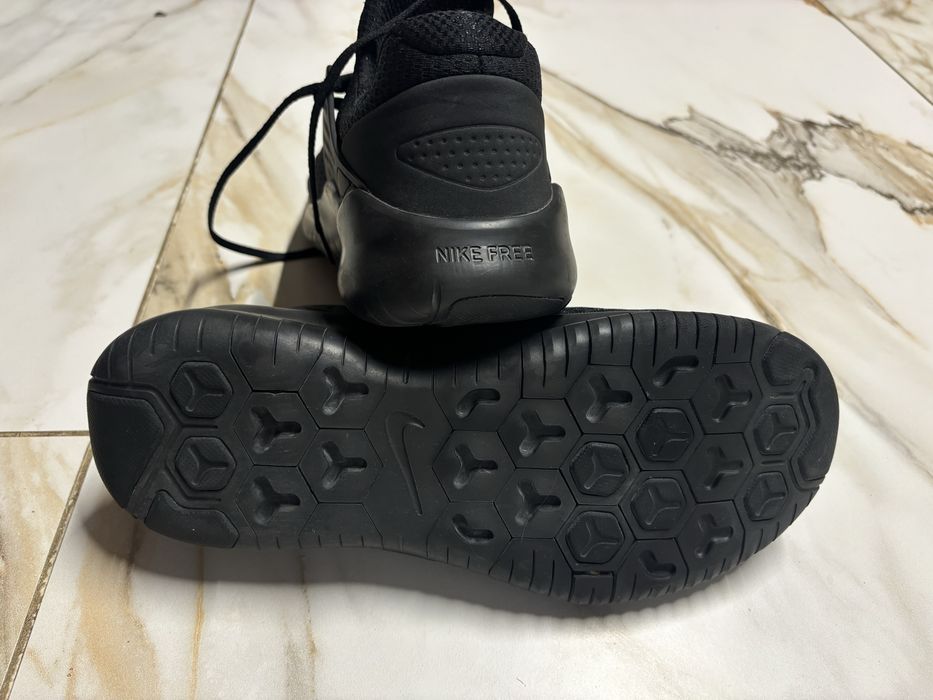 кросівки Nike Free TR V8