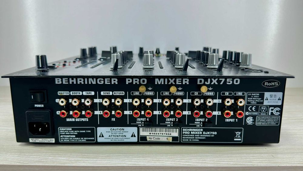 Mikser DJ Behringer DJX750