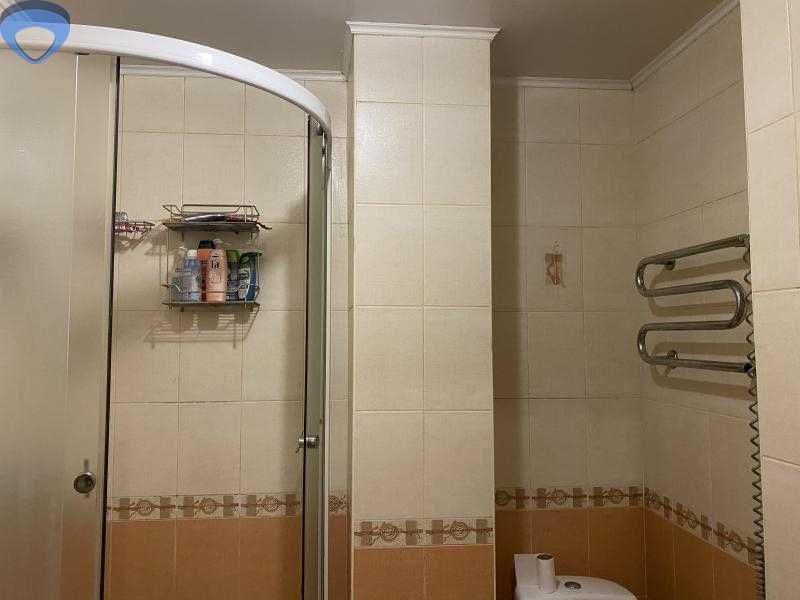 Продам виділену Квартиру на вул. Заболотного , все своє!