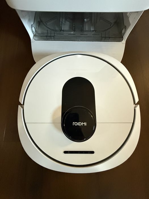 Robot sprzatątający mopujący ROIDMI EVA