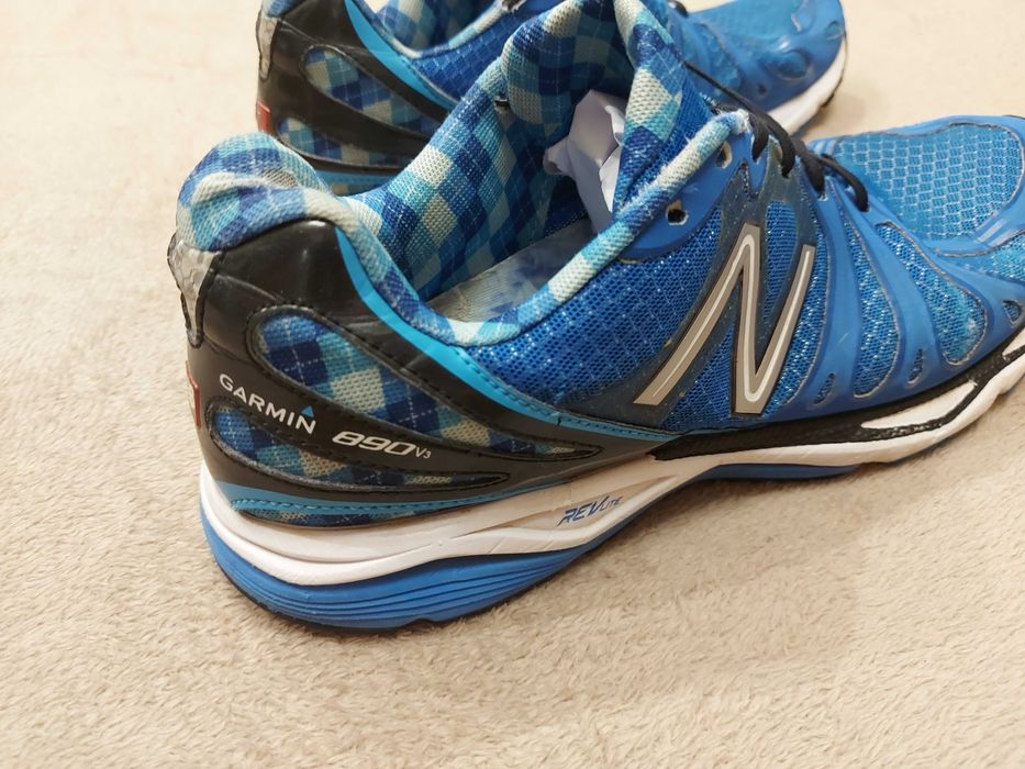 Колаборація із GARMIN Sharp спортивні кросівки New Balance 890 v3 REVlite 520 v8 Нью Беланс сині із білим Спортивные кроссовки Нев Баланс синие белые