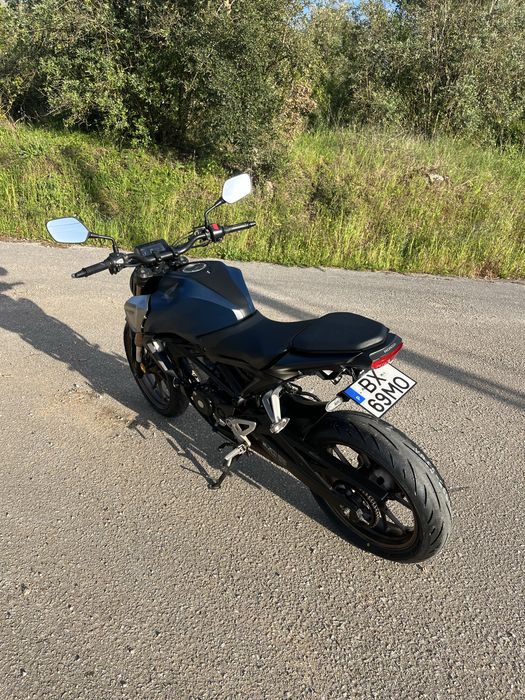 Honda cb 125r 2021