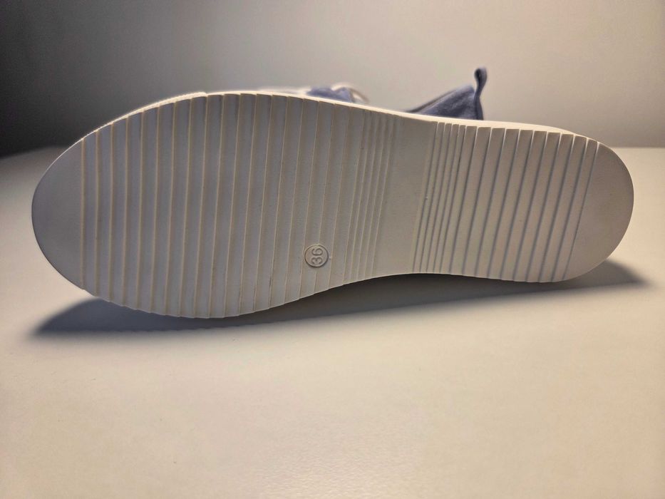 Trampki skórzane zamsz rozmiar 36