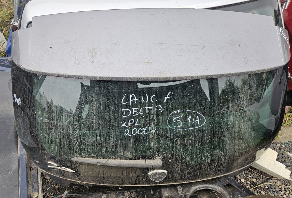 Lancia Delta tylna klapa bagażnika