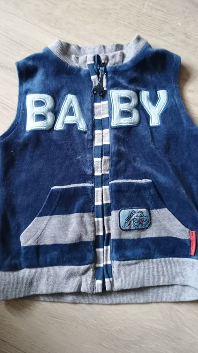 Zestaw chłopięcy spodnie bluza r 74