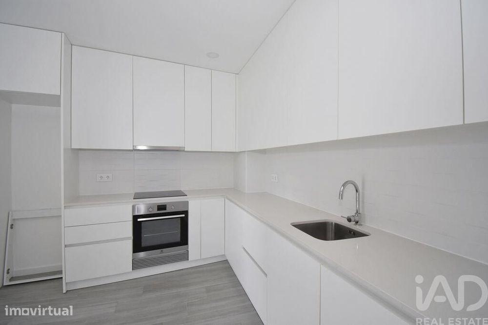 Apartamento T2 em Miranda do Corvo de 52 m2