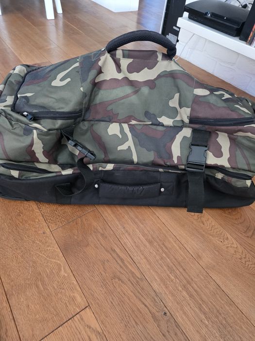 Torba na kółkach, Duza