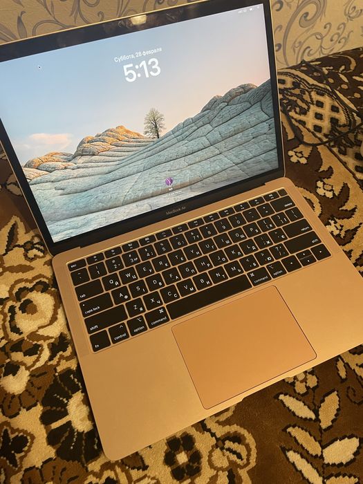 Продам Macbook Air 256GB