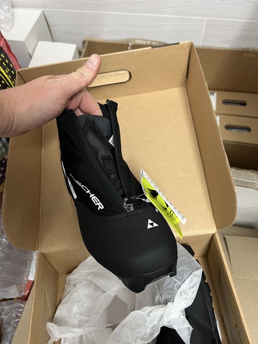 Бігові лижі Тіса беговые лыжи