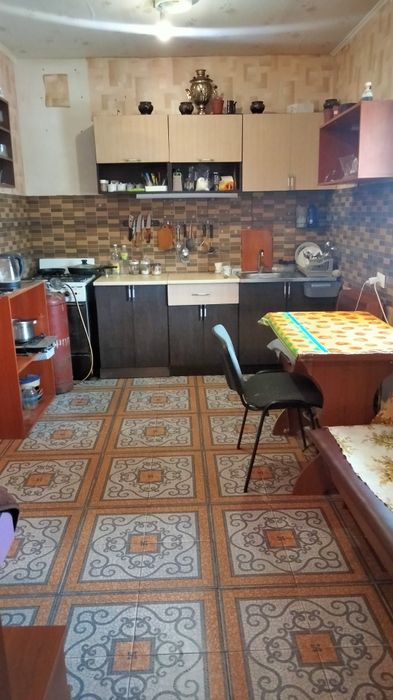 Продам два дома на одном участке