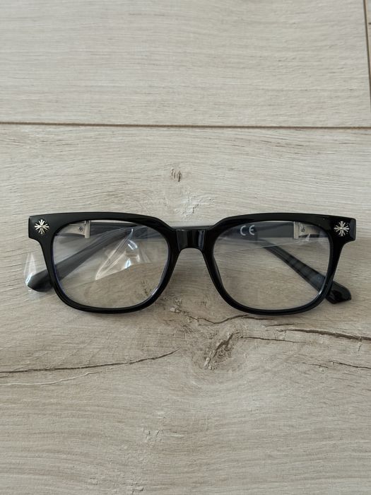 Okulary a’la chrome hearts z srebrnymi elementami