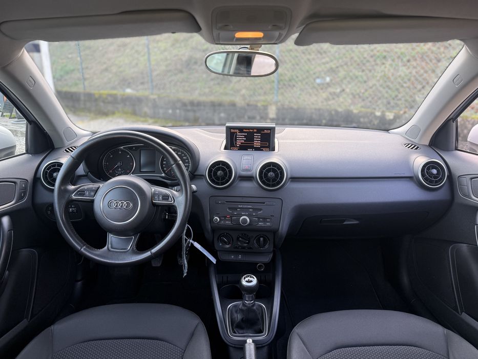 Audi A1 1.6 TDi | 156.000kms | Nacional