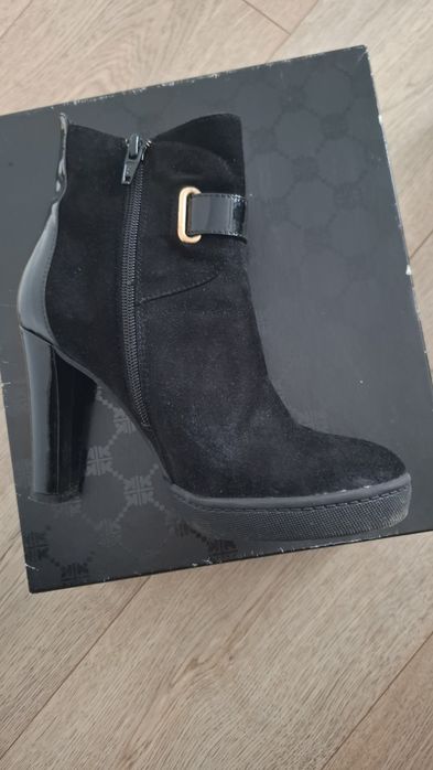 Botki na słupku Kazar