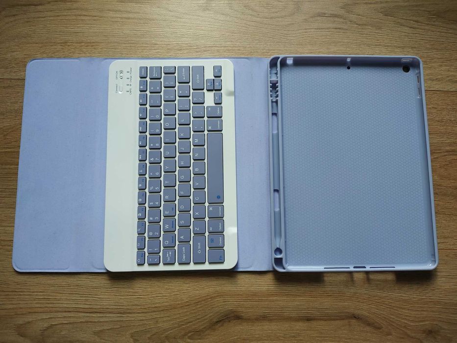 Чехол книжка Smart Bluetooth клавіатура на iPad 10.2 Air 3 чохол на планшет