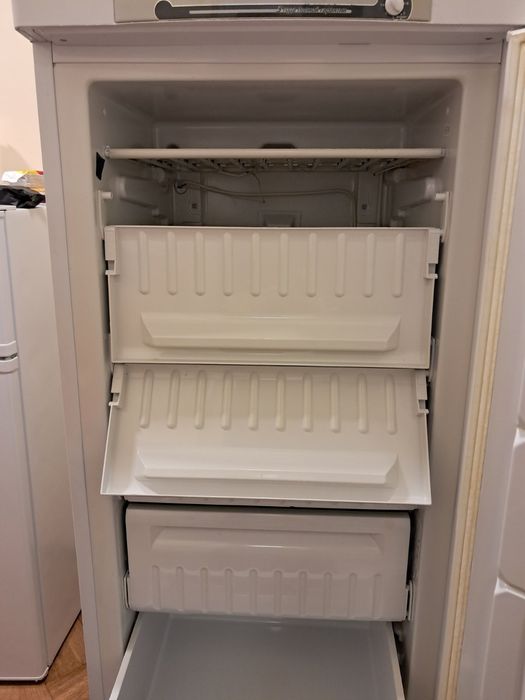 Продам морозильну камеру