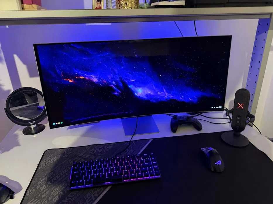 Samsung Odyssey G8 OLED 34' Ultrawide