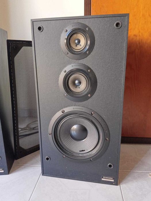 Par de colunas usadas Pioneer CS-790