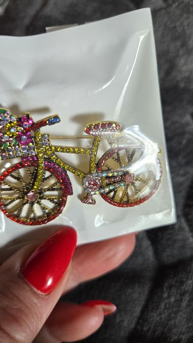 Broszka  rower  czerwono żółty