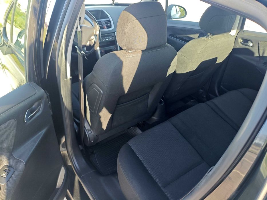 Peugeot 207 1.4 A/C - 120.000km - 2008