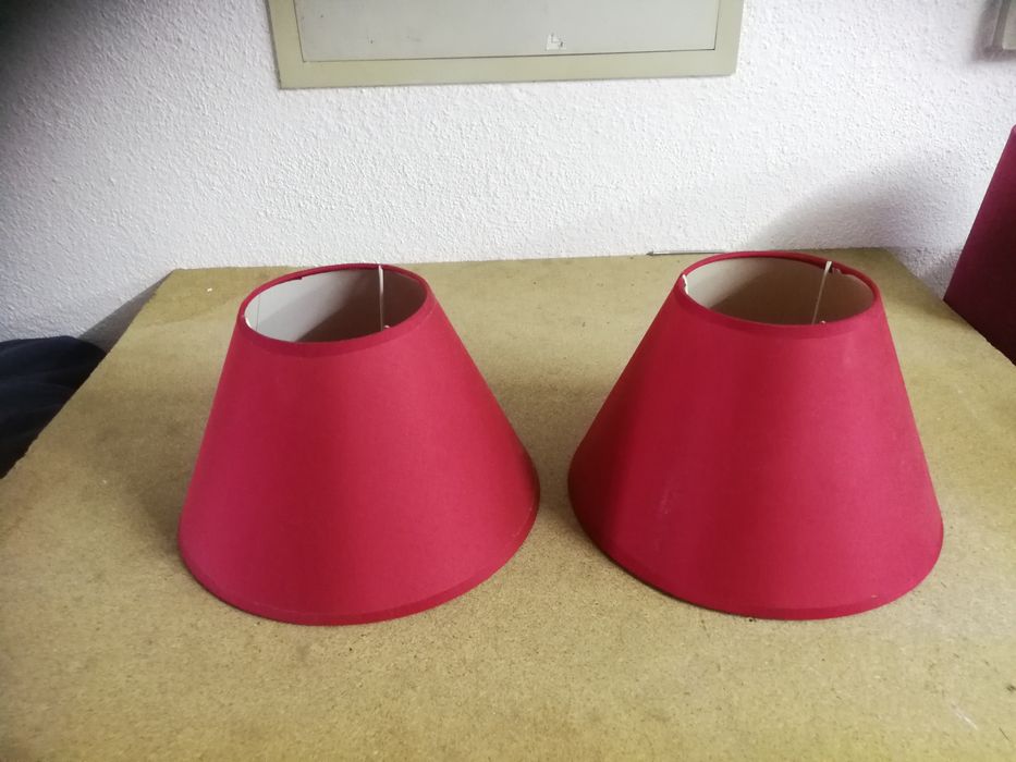 Candeeiro de mesa (cabeceira)