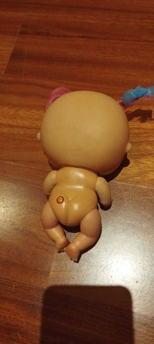 Boneca bebé interativa