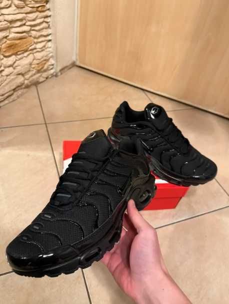 "Buty męskie Trampki"Nike_Air_Max_TN_Plus_Black R.40