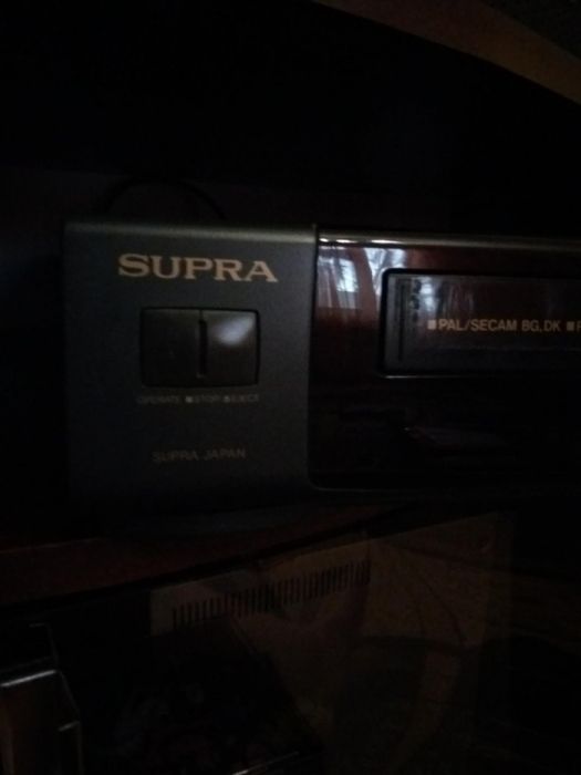 Видеомагнитафон supra