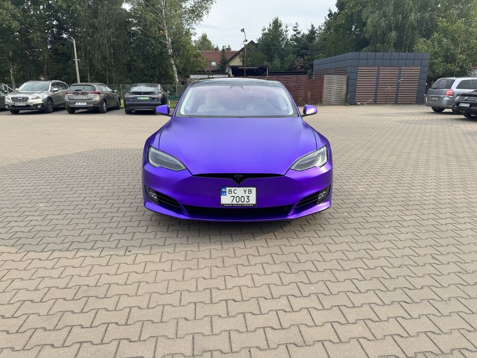 Tesla Model S 2017