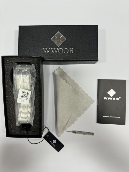 Годинник з датою