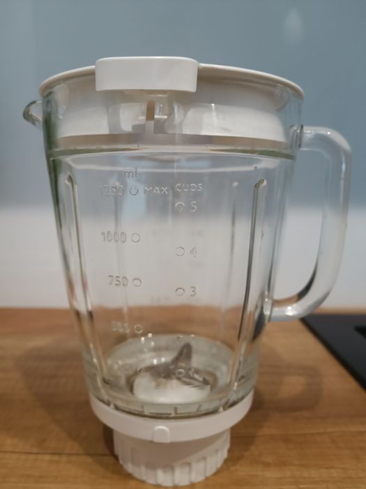 Blender kielichowy Philips Problend 4