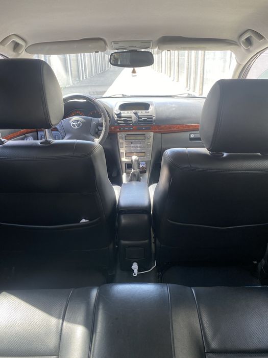 Toyota avensis 2.0 em perfeito funcionamento