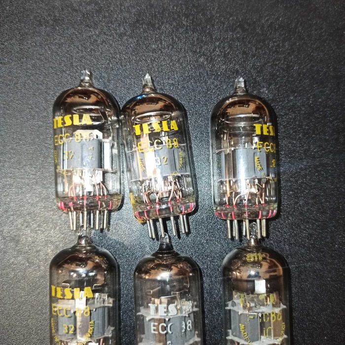 Zestaw lamp elektronowych ECC88 - 9 szt. AUDIO