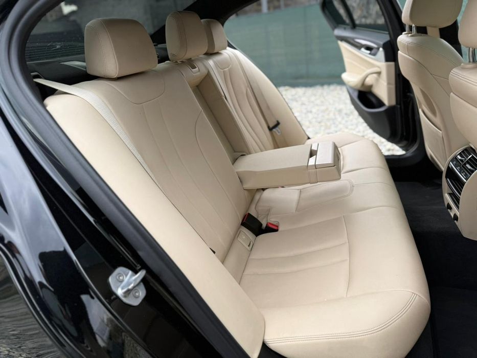 Bmw 530e 2019 гібрид