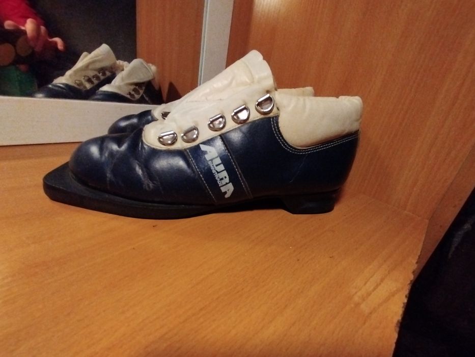 Беговые лыжные ботинки "Aura", p.37 (23,5 cм),  NN75", из Германии