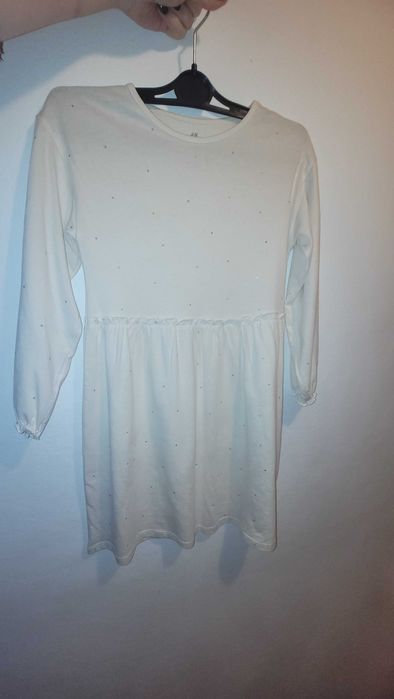 Eleganckie sukienki.