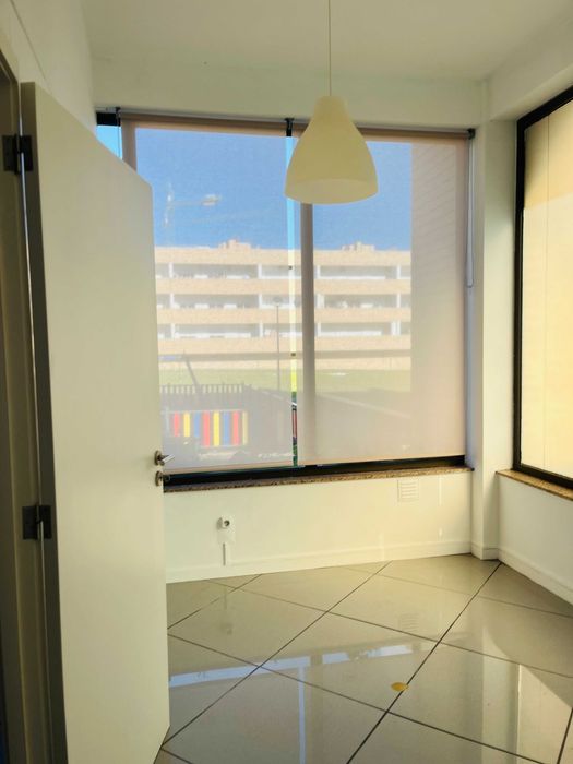 Loja Comercial 40 m2 em Vila Boa, Barcelos