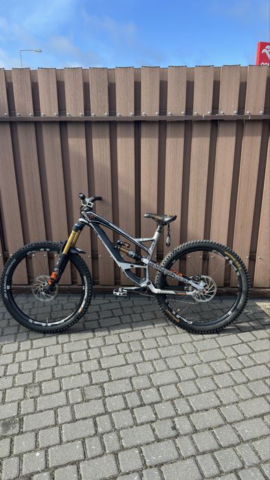 YT Capra CF pro. jibber/slopeduro/full/enduro