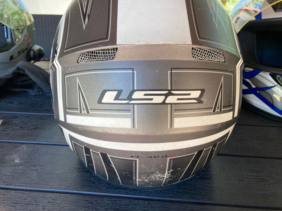 LS-2 kask dobry używany