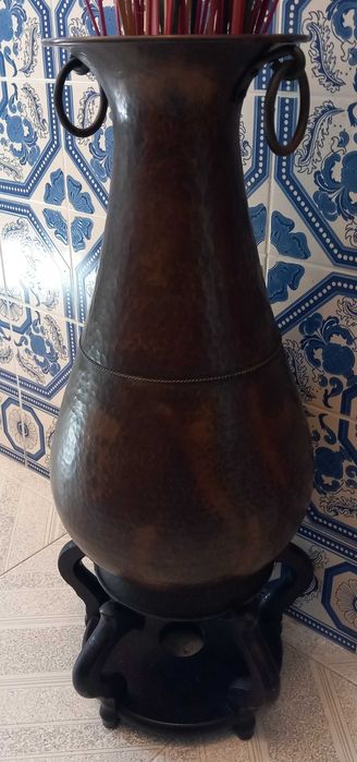 Jarrão Alto em Cobre Escuro