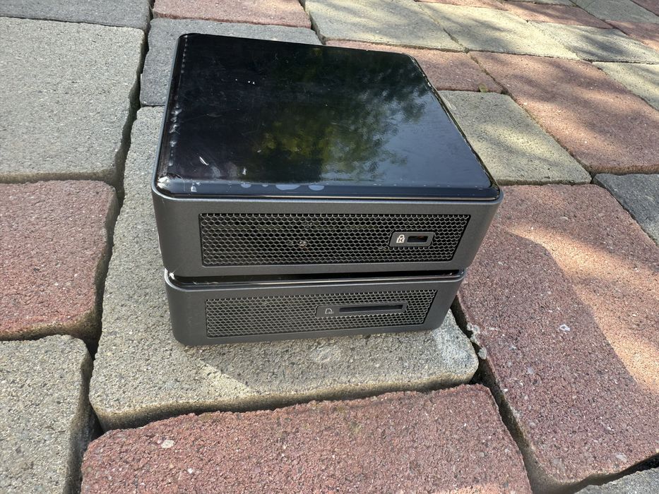 Міні ПК NUC10.