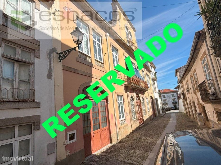Moradia Centenária para venda em Castelo Branco