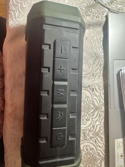 Продам колонку AWEI