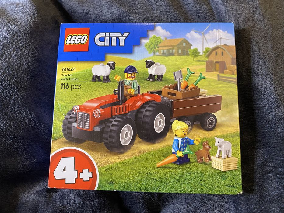 LEGO® 60461 City - Czerwony traktor z przyczepą i owcą