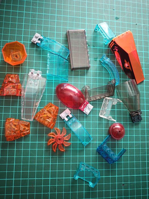 Legos peças translucidas
